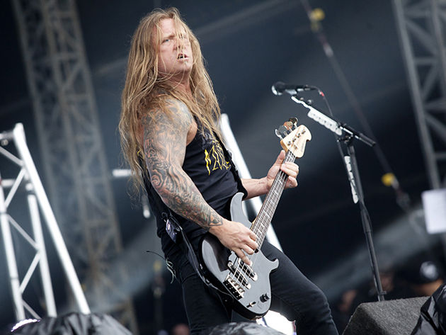 Adam Deuce, fostul basist Machine Head, face pace cu trupa